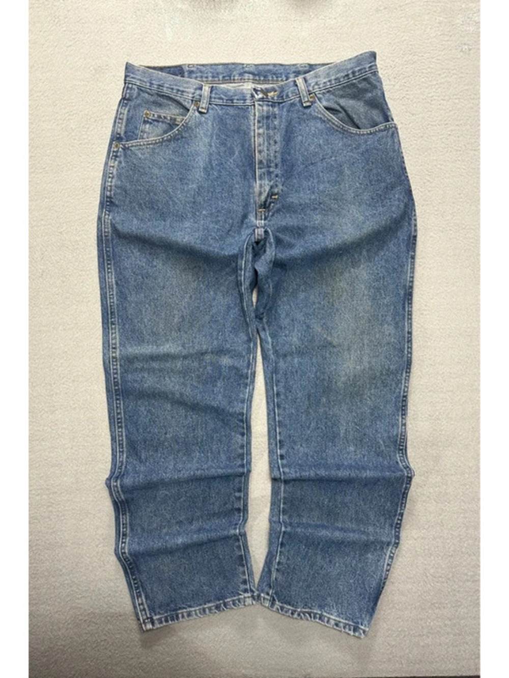 2000s Wrangler workwear jeans size 34 x 30, Men’s Straight Leg Denim Y2K Western